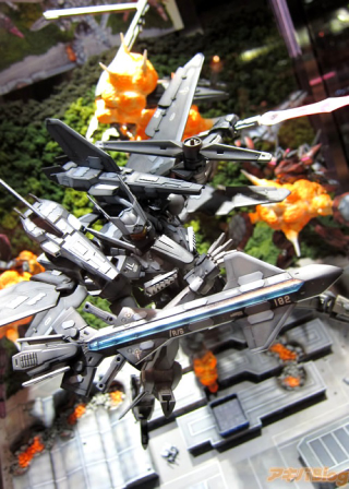 Illustration for article titled Awesome Gundam Models To Destroy Your Eyeballs